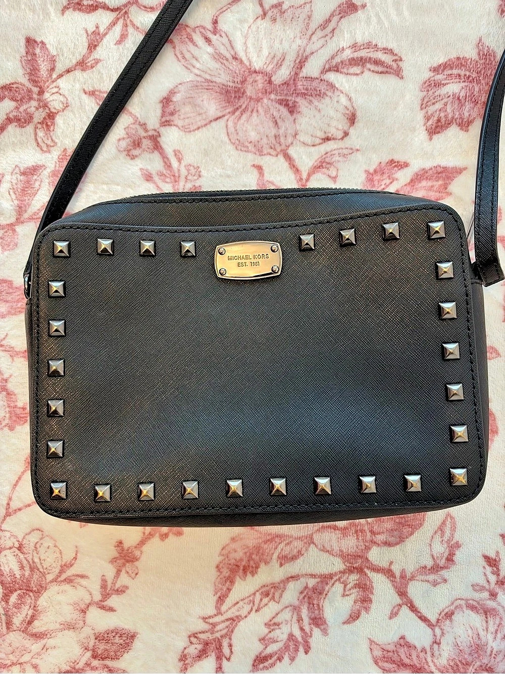 Michael Kors Jet Set Large Studded Saffiano Leather Crossbody Bag Black